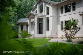 2627 N Odyssey Lane, Midland, MI 48642