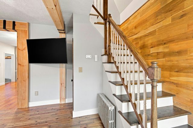 10 Sumner Ave, Middleboro, MA 02346