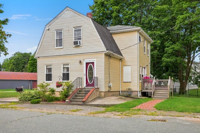 10 Sumner Ave, Middleboro, MA 02346