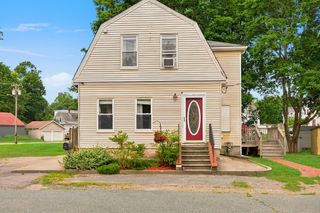10 Sumner Ave, Middleboro, MA 02346