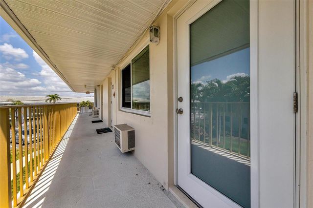 11 SW 4th Avenue 11, Boca Raton, FL 33432