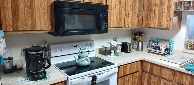 15452 Admiralty CIR 6, North Fort Myers, FL 33917