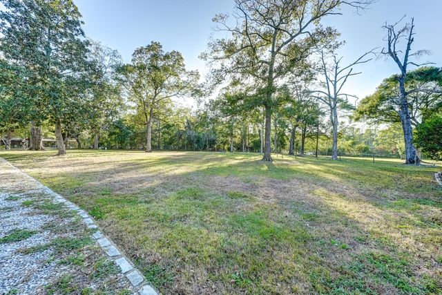 25869 Magnolia Drive, Splendora, TX 77372