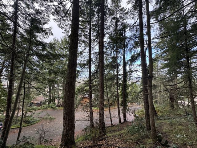 3605 EMERALD St, Eugene, OR 97405