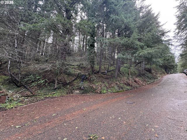 3605 EMERALD St, Eugene, OR 97405