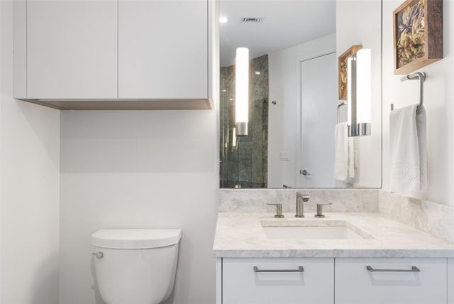 501 West Ave 904, Austin, TX 78701