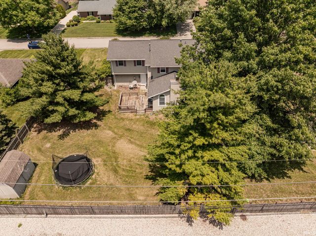2209 W Woodmont Drive, Muncie, IN 47304