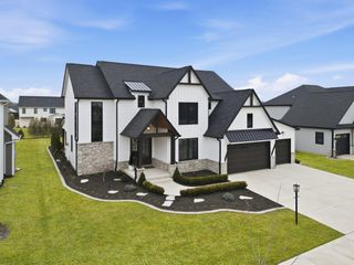 9727 Dune Grass Way, St. John, IN 46373