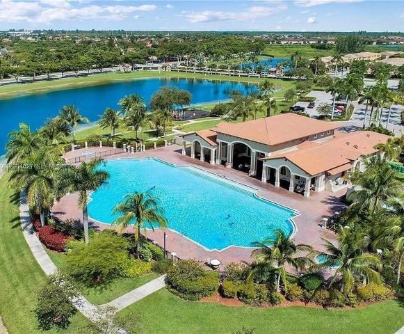 22511 SW 88th Pl 12-24, Cutler Bay, FL 33190