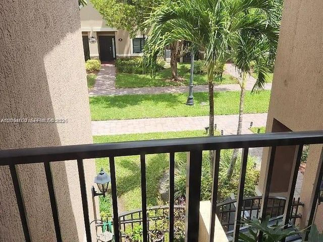 22511 SW 88th Pl 12-24, Cutler Bay, FL 33190