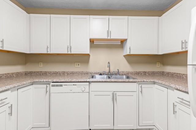 375 Dixie Court, Lawrenceville, GA 30046