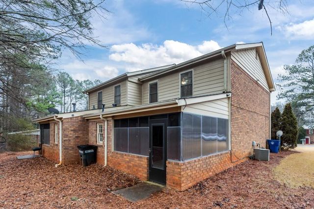 375 Dixie Court, Lawrenceville, GA 30046