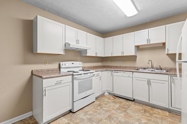 375 Dixie Court, Lawrenceville, GA 30046