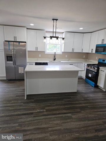 194 BLACKWOOD AVE, Franklinville, NJ 08322