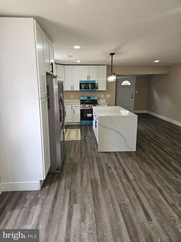 194 BLACKWOOD AVE, Franklinville, NJ 08322