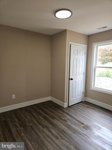 194 BLACKWOOD AVE, Franklinville, NJ 08322