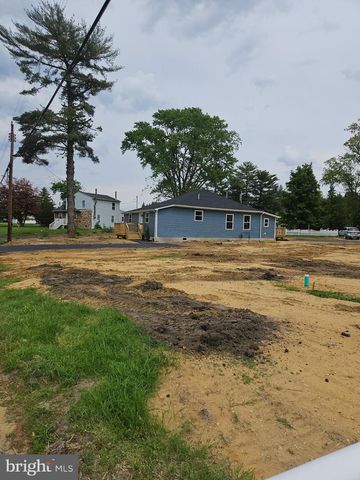 194 BLACKWOOD AVE, Franklinville, NJ 08322