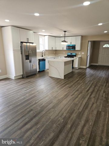 194 BLACKWOOD AVE, Franklinville, NJ 08322
