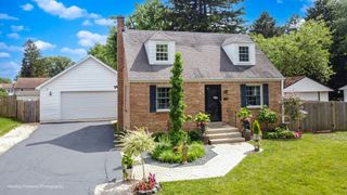 2211 N Bonnie Brook Lane, Waukegan, IL 60087