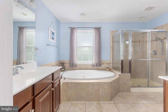 1006 WRIGHT CT, Fredericksburg, VA 22401