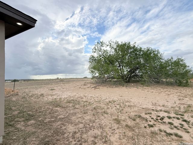116 CAMINO VERDE CT, La Vernia, TX 78121