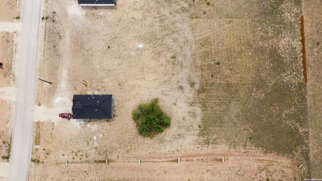 116 CAMINO VERDE CT, La Vernia, TX 78121