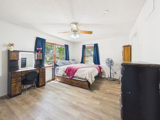 628 E Main St, Mulvane, KS 67110