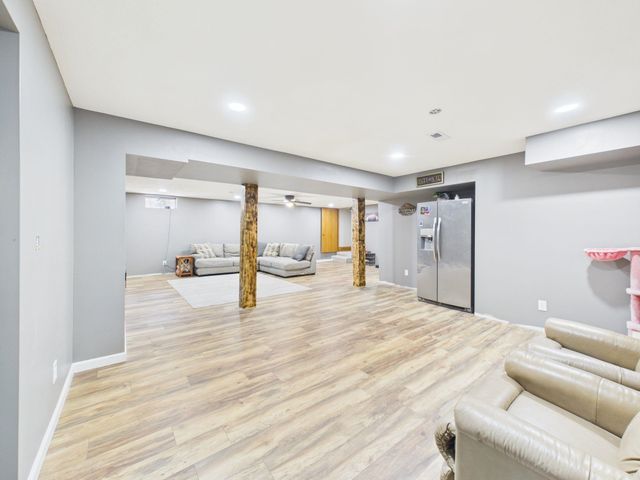 628 E Main St, Mulvane, KS 67110