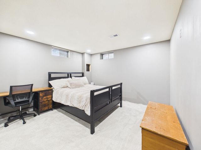 628 E Main St, Mulvane, KS 67110