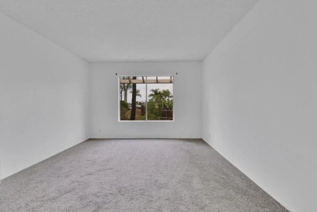 230 Diamond Way 247, Vista, CA 92083