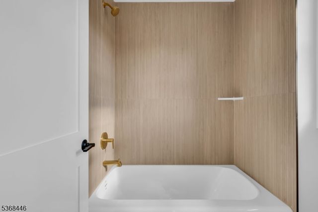 44 Brooklake Rd, Madison Boro, NJ 07940