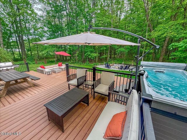 16 Nelson Avenue, Saratoga Springs, Outside, NY 12866