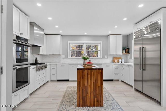 16 Nelson Avenue, Saratoga Springs, Outside, NY 12866