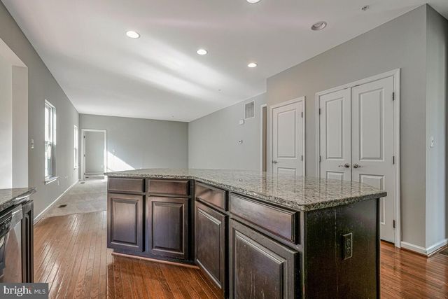 6911 SIMMONS LN, Clinton, MD 20735