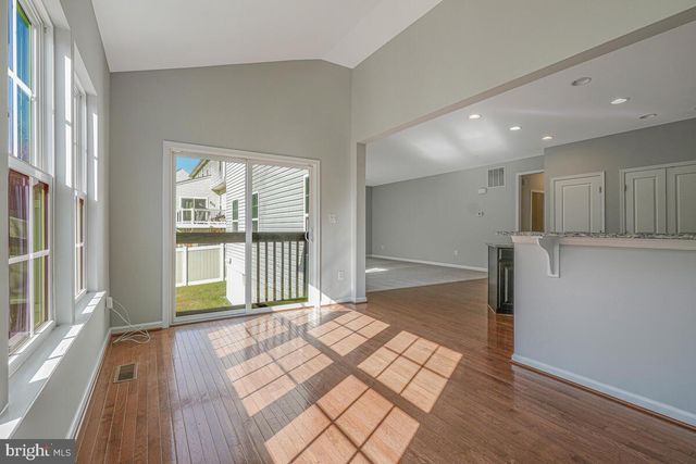 6911 SIMMONS LN, Clinton, MD 20735