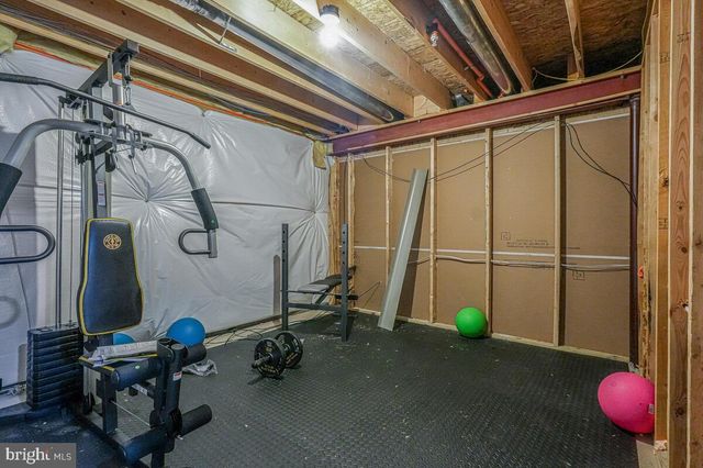 6911 SIMMONS LN, Clinton, MD 20735