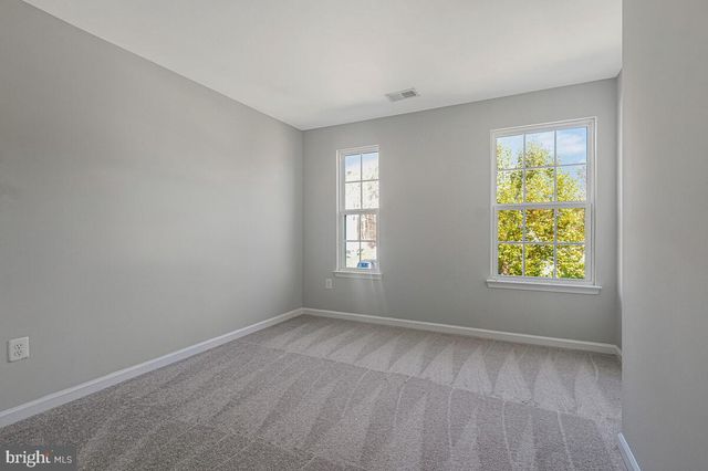 6911 SIMMONS LN, Clinton, MD 20735