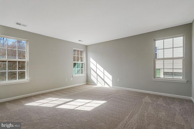 6911 SIMMONS LN, Clinton, MD 20735