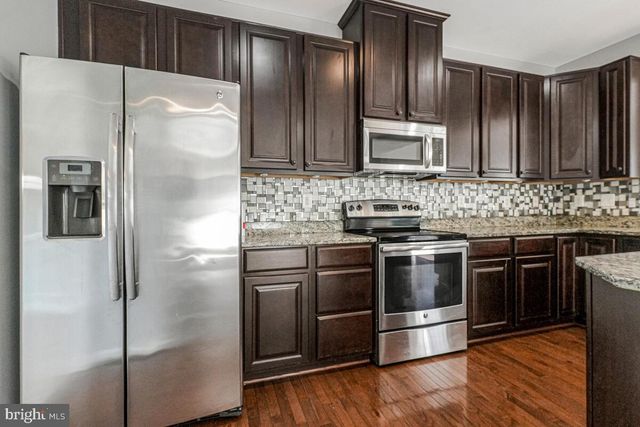 6911 SIMMONS LN, Clinton, MD 20735