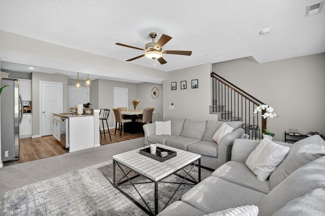 6151 Bristol Lane, Johnston, IA 50131