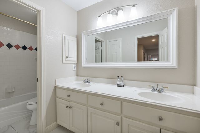 1007 Santa Fe Street, Denton, TX 76205