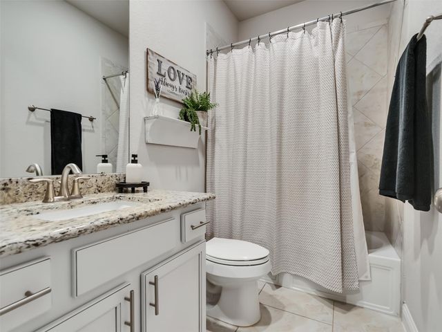 10602 Paula Bluff Lane, Cypress, TX 77433