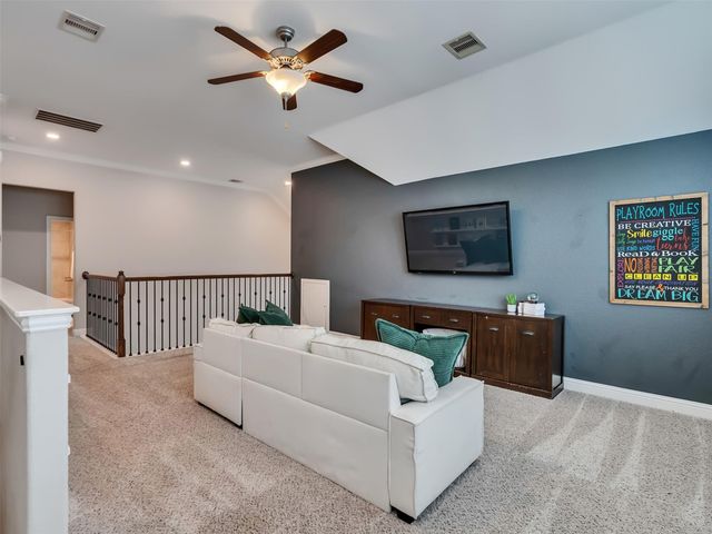 10602 Paula Bluff Lane, Cypress, TX 77433