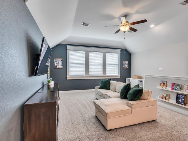 10602 Paula Bluff Lane, Cypress, TX 77433