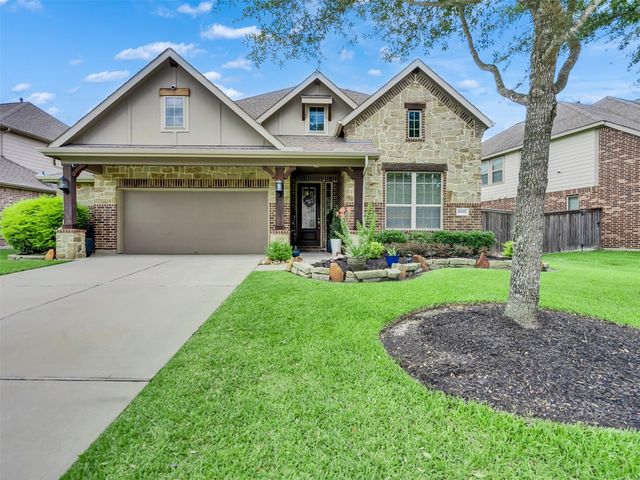 10602 Paula Bluff Lane, Cypress, TX 77433