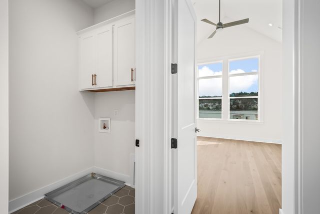 2060 Conductor Ln, Thompsons Station, TN 37179