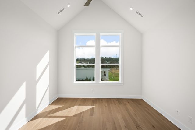 2060 Conductor Ln, Thompsons Station, TN 37179