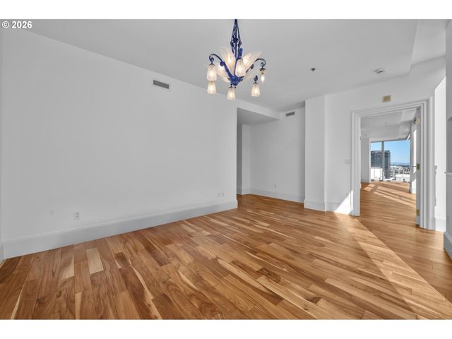 1221 Sw 10TH Ave 1201, Portland, OR 97205