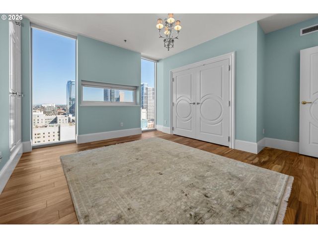 1221 Sw 10TH Ave 1201, Portland, OR 97205