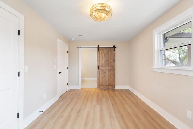 2194 Hampshire Pike, Columbia, TN 38401